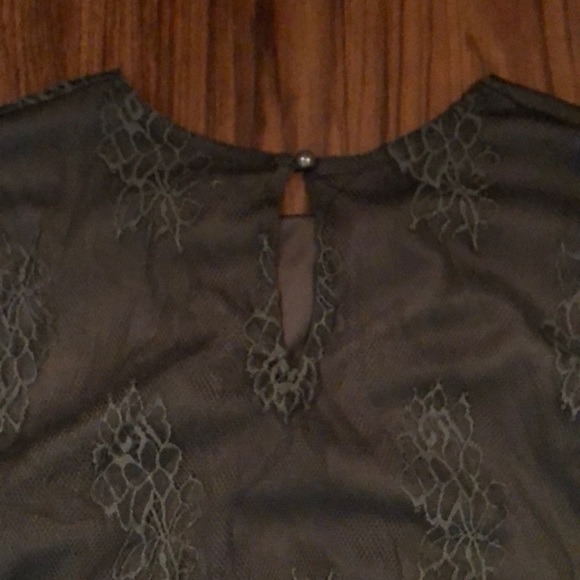 Lace detail bell sleeve top - Picture 4 of 4